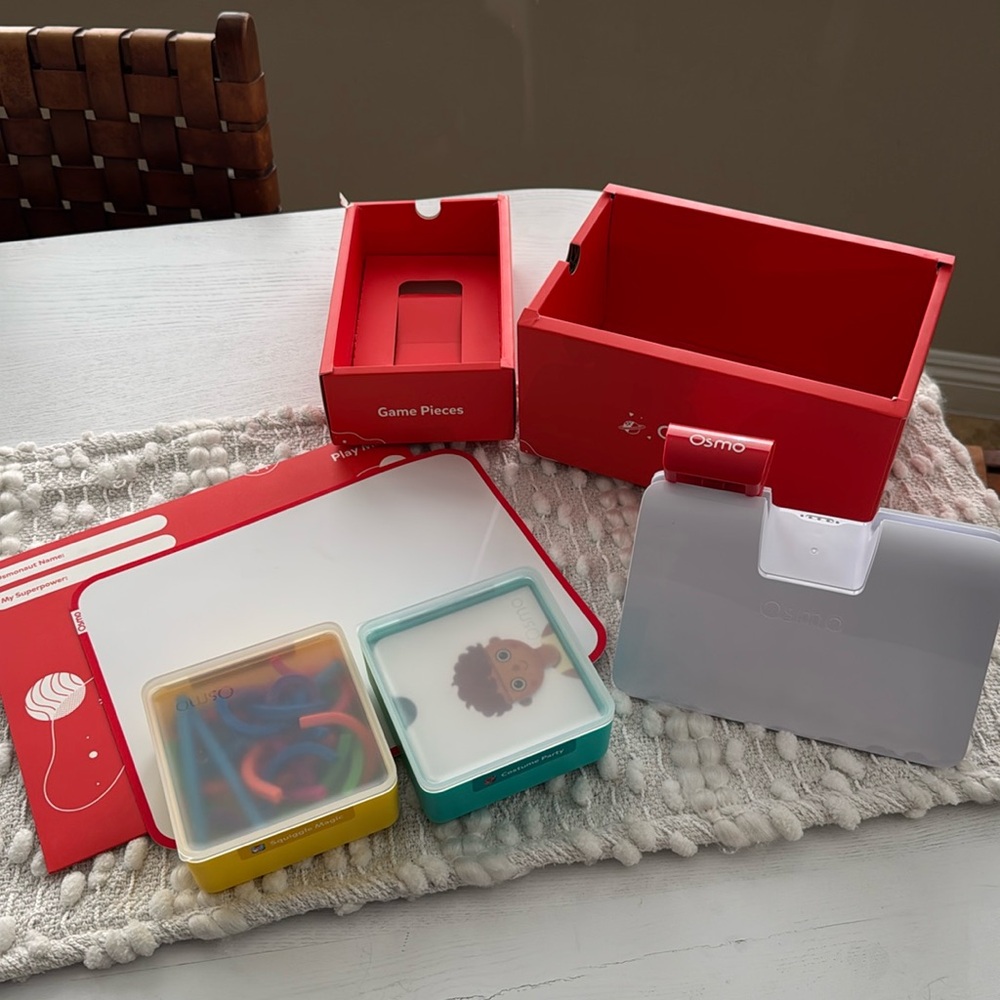 Osmo- starter kit with game pieces